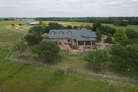 152 Acres of Agricultural Land with Home for Sale in Brenham, Texas