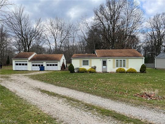 3.8 Acres of Residential Land with Home for Sale in Mineral Ridge, Ohio