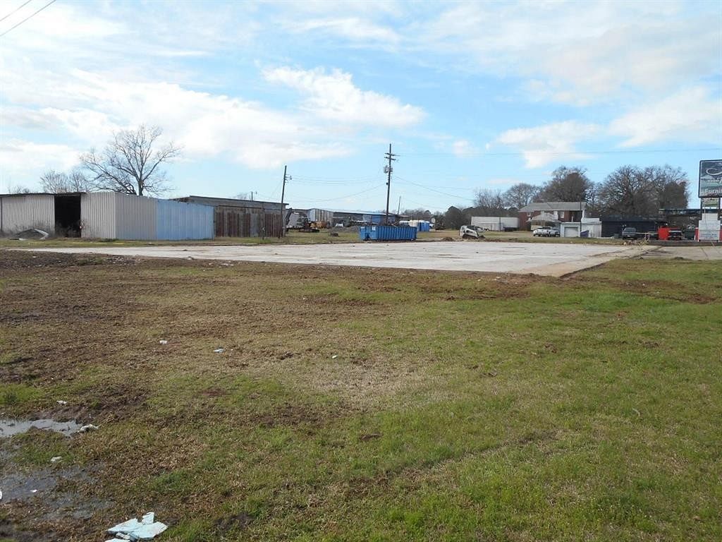 0.78 Acres of Improved Commercial Land for Sale in Springhill