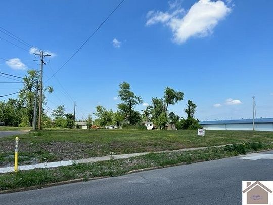 1.2 Acres of Mixed-Use Land for Sale in Mayfield, Kentucky