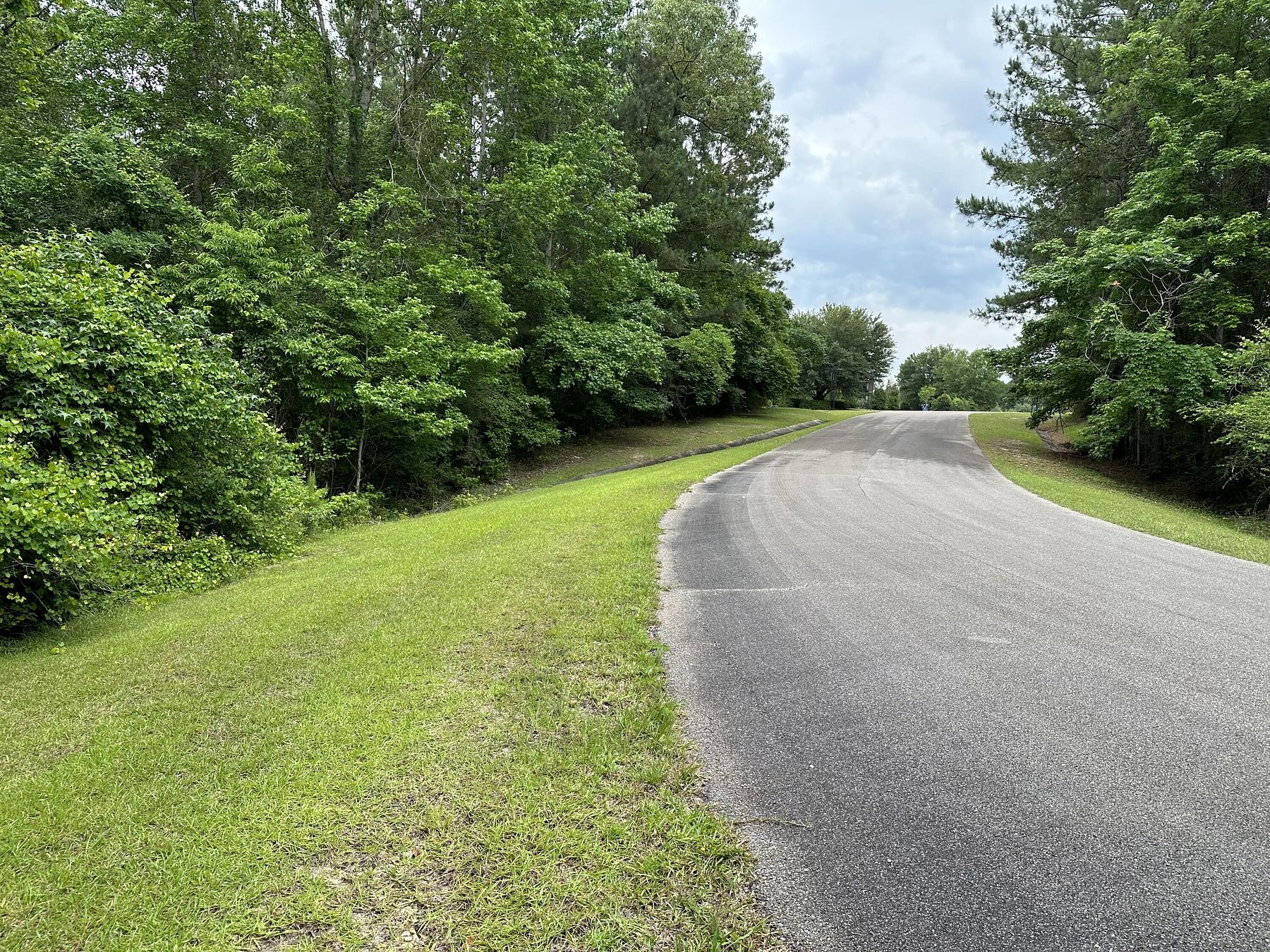 2.67 Acres of Residential Land for Sale in Hattiesburg, Mississippi