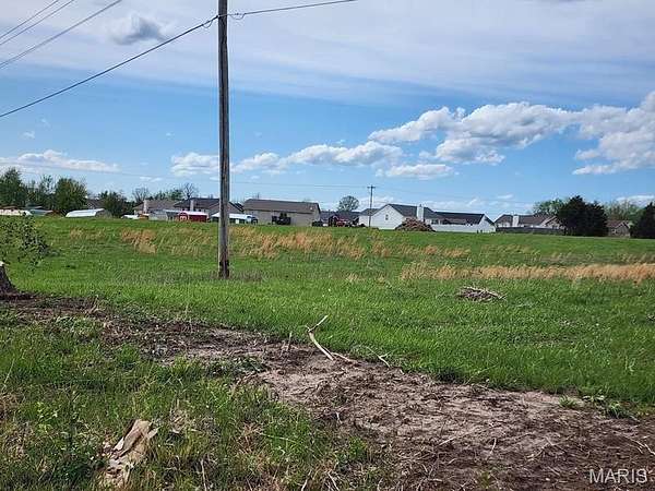 11 Acres of Mixed-Use Land for Sale in Winfield, Missouri