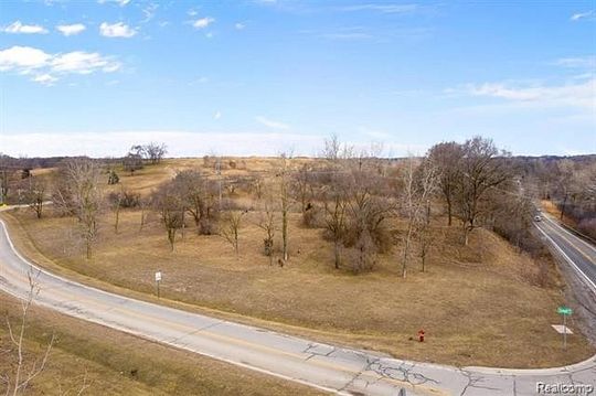 1.3 Acres of Residential Land for Sale in Rochester Hills, Michigan