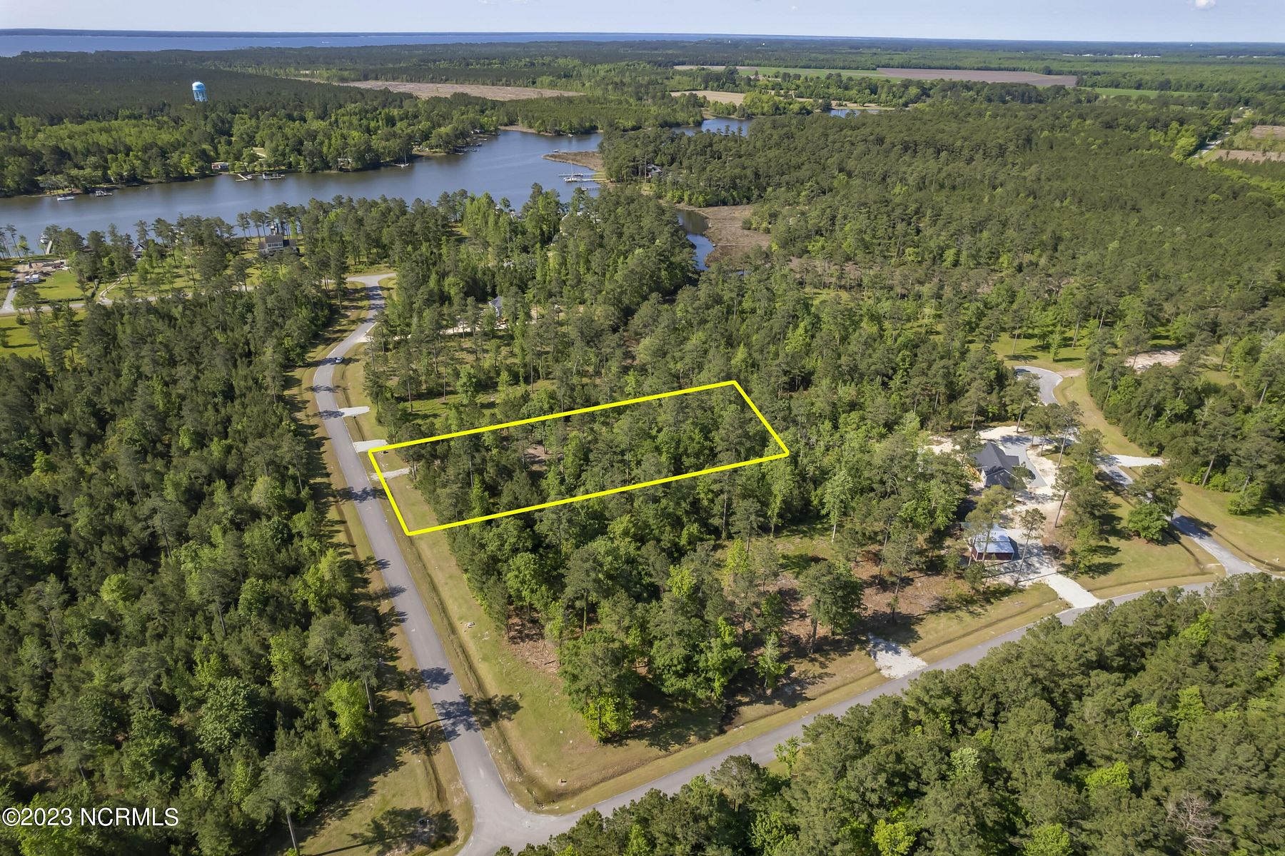 1.24 Acres of Residential Land for Sale in Oriental, North Carolina