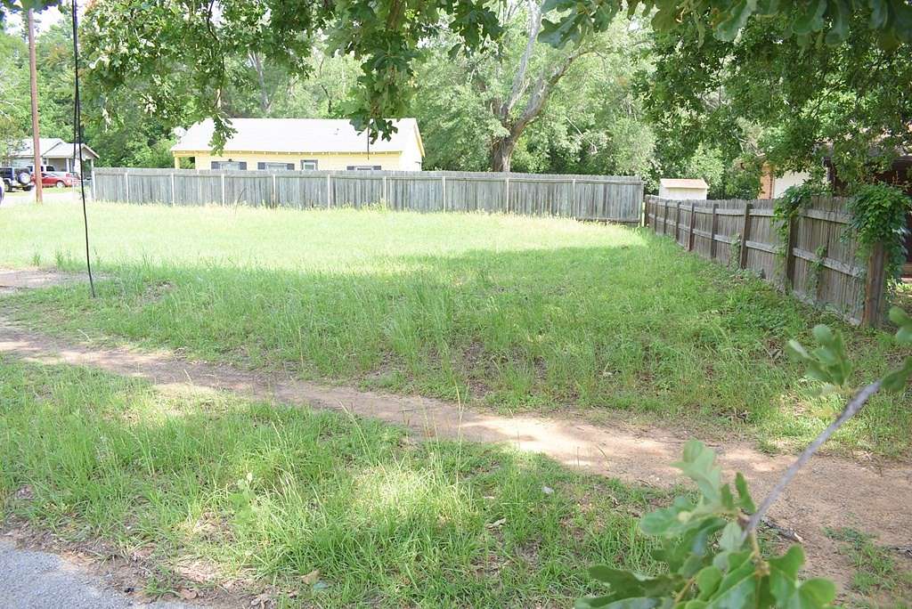 0.15 Acres of Commercial Land for Sale in Nacogdoches, Texas