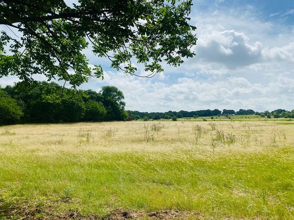 1 Acre of Residential Land for Sale in Van Alstyne, Texas