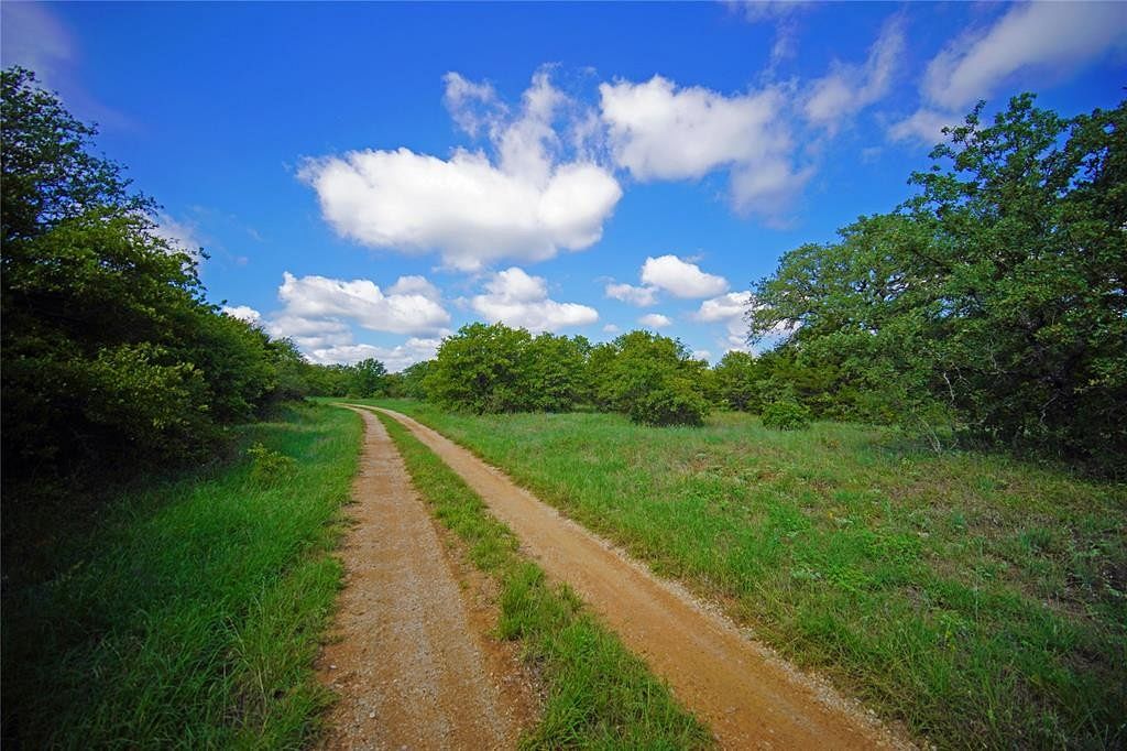 109 Acres of Land for Sale in Bowie, Texas