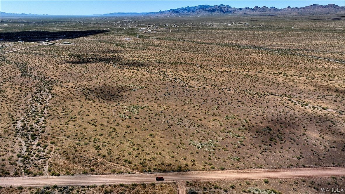 96.9 Acres of Agricultural Land for Sale in Golden Valley, Arizona