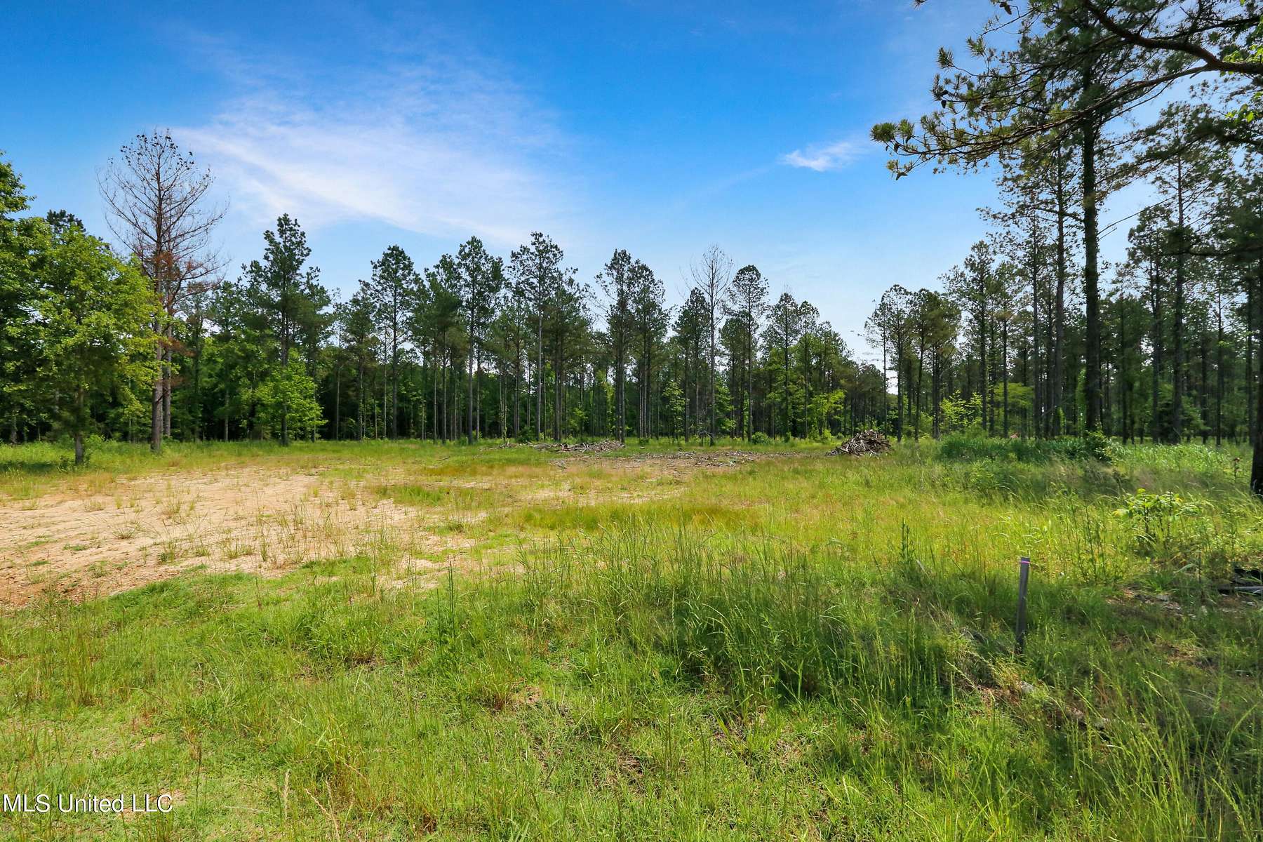 6.9 Acres of Residential Land for Sale in Flora, Mississippi