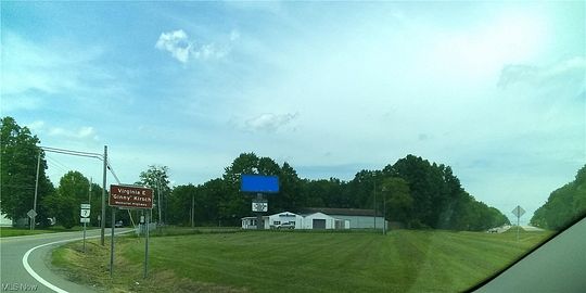 4.9 Acres of Improved Commercial Land for Sale in Hubbard, Ohio
