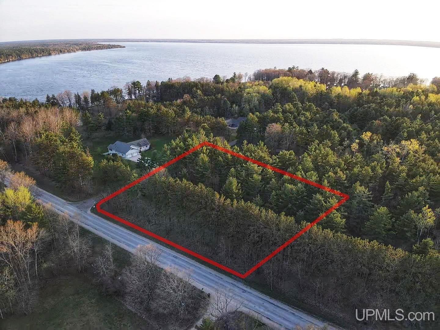 1.3 Acres of Residential Land for Sale in Manistique, Michigan
