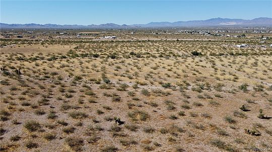 2.15 Acres of Residential Land for Sale in Golden Valley, Arizona