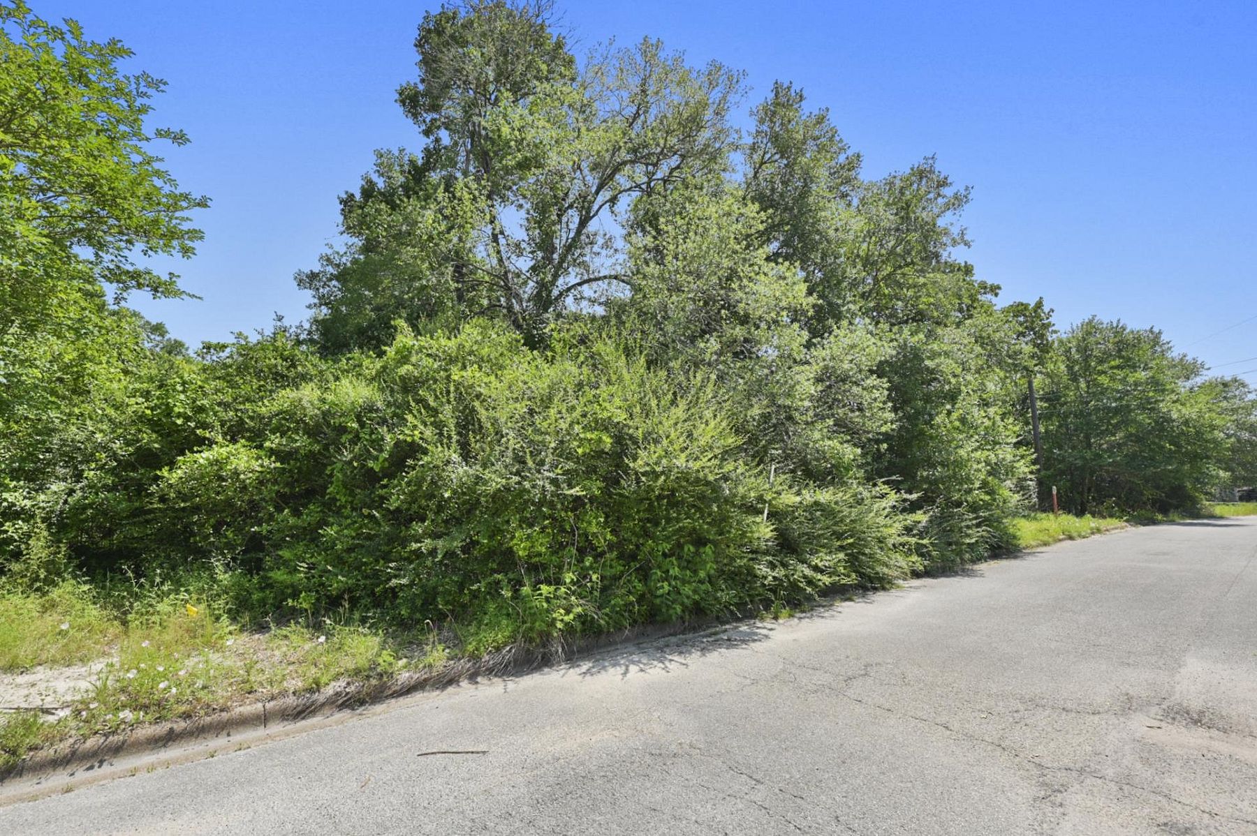 0.7 Acres of Residential Land for Sale in Bryan, Texas