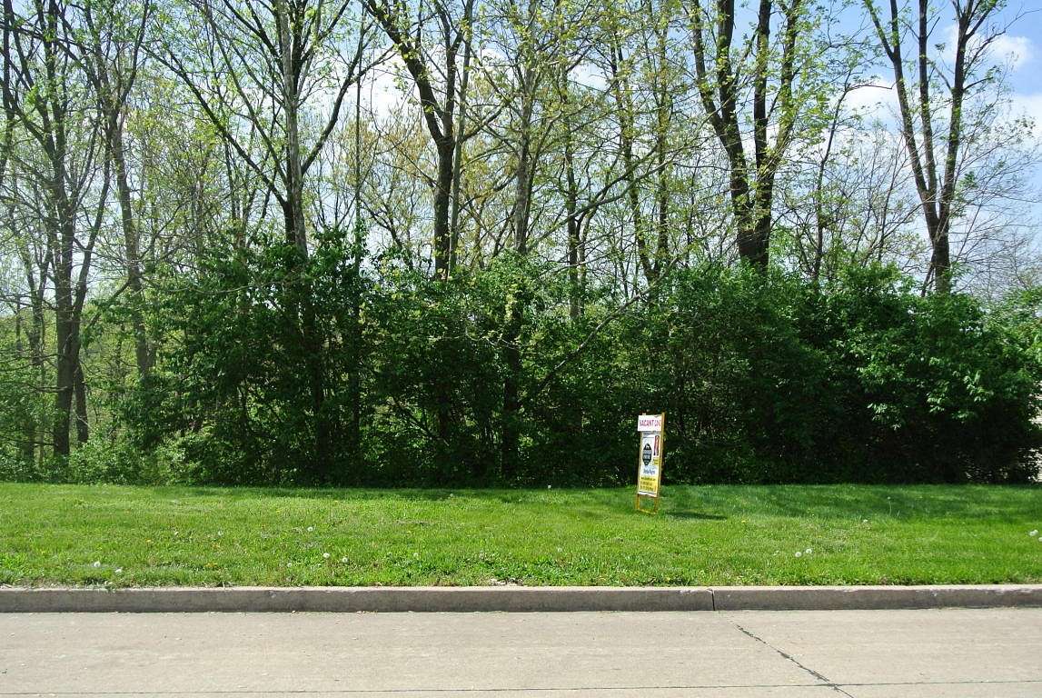 0.37 Acres of Residential Land for Sale in Columbia, Missouri