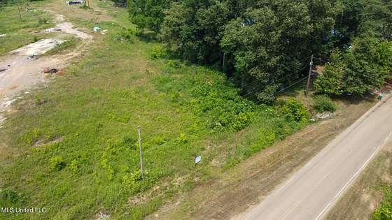 2.1 Acres of Residential Land with Home for Sale in Hernando, Mississippi