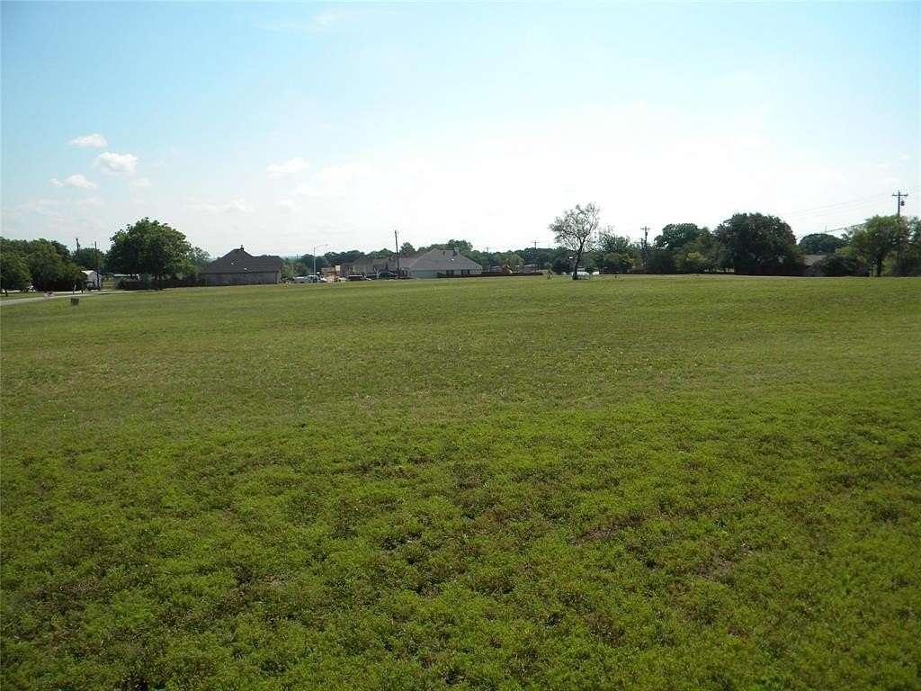 2.2 Acres of Land for Sale in Stephenville, Texas