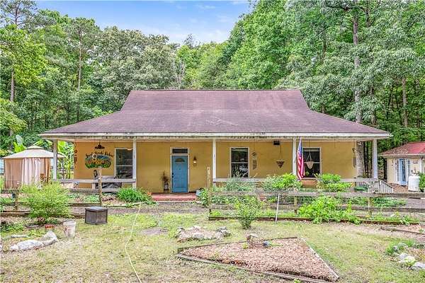 4.68 Acres of Residential Land with Home for Sale in Spring Grove, Virginia