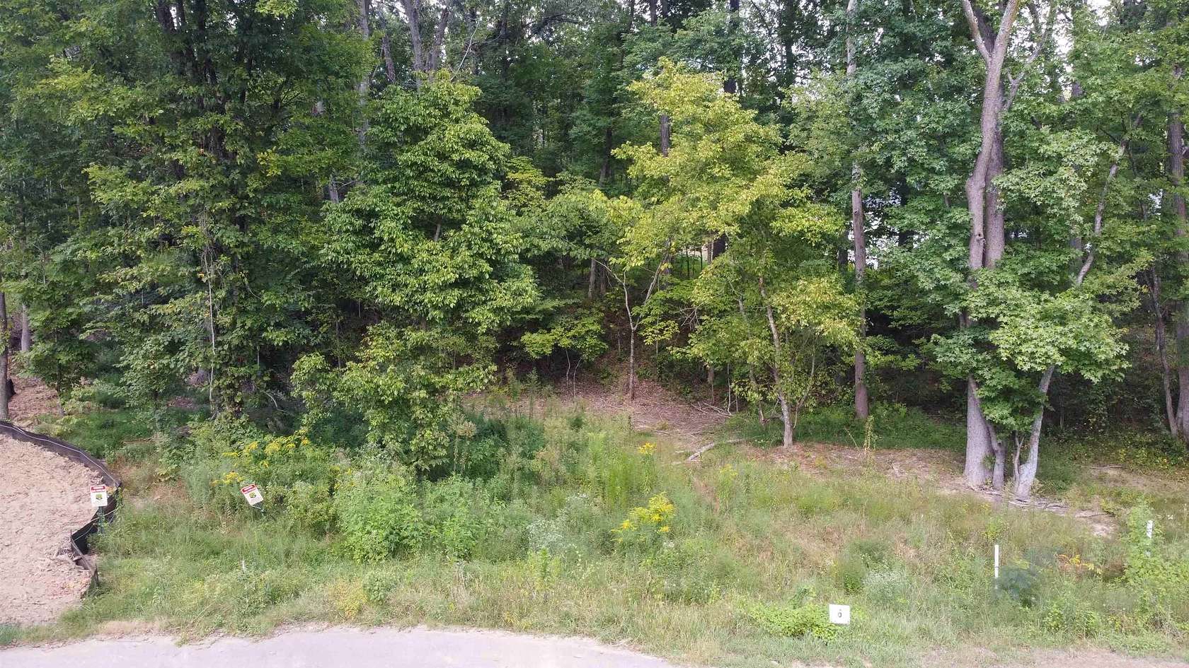 0.94 Acres of Residential Land for Sale in Piperton, Tennessee