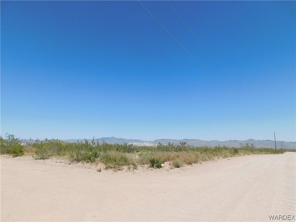 4.4 Acres of Residential Land for Sale in Golden Valley, Arizona