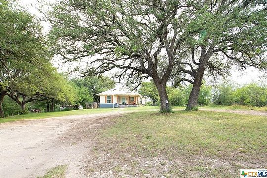 13.8 Acres of Land with Home for Sale in Kempner, Texas