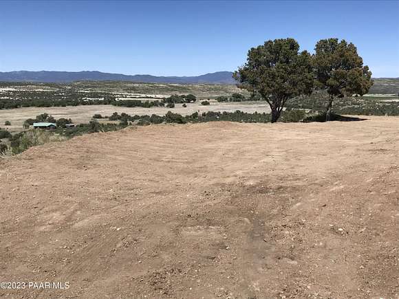 1.9 Acres of Residential Land for Sale in Peeples Valley, Arizona