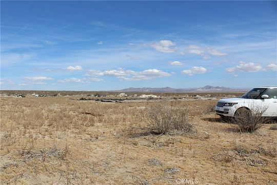 5 Acres of Land for Sale in Helendale, California