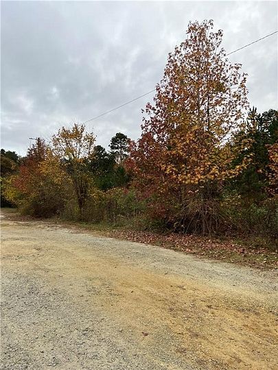1 Acre of Land for Sale in Jamestown, North Carolina
