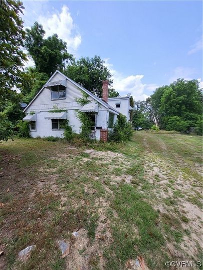 2 Acres of Residential Land with Home for Sale in Walkerton, Virginia