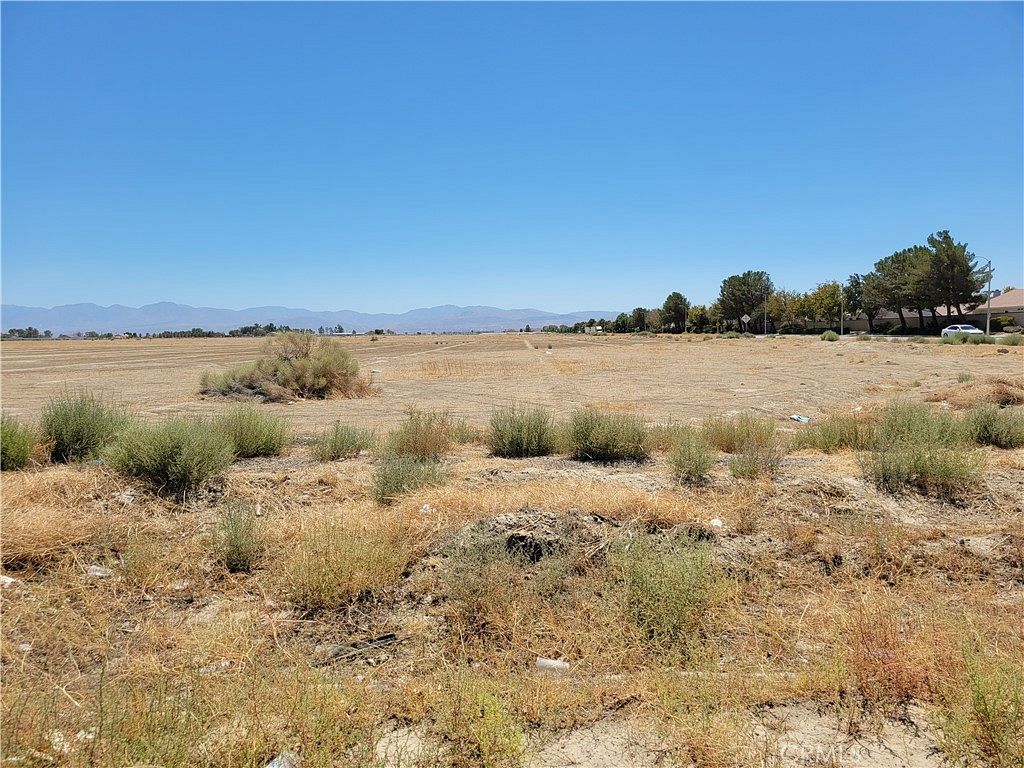 19.4 Acres of Land for Sale in Lancaster, California