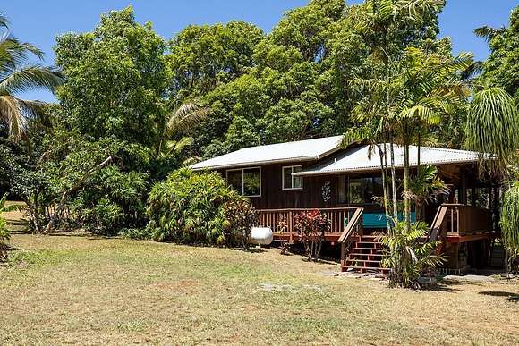 5.2 Acres of Land with Home for Sale in Hawi, Hawaii