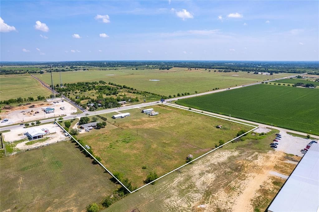 9.1 Acres of Improved Commercial Land for Sale in Whitney, Texas