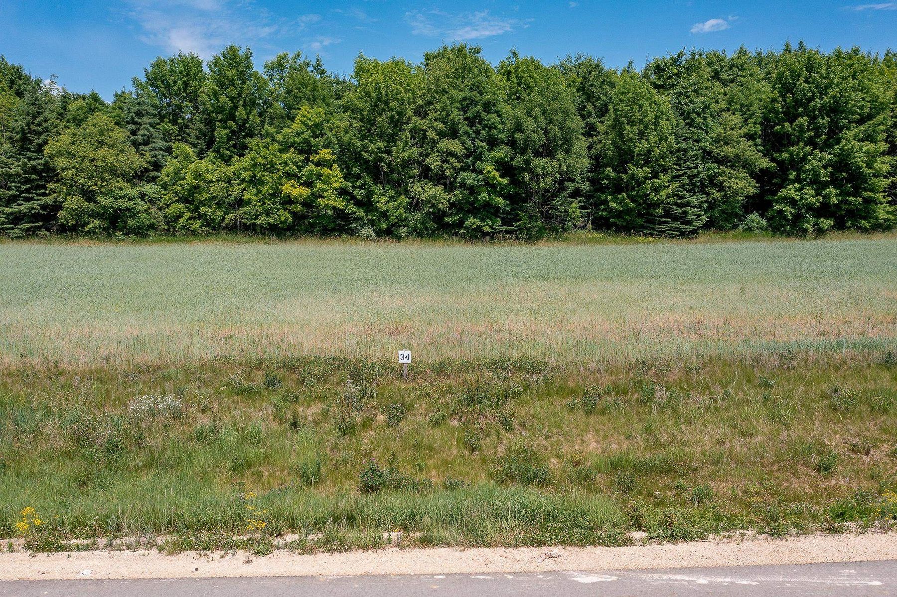 0.89 Acres of Residential Land for Sale in Hortonville, Wisconsin