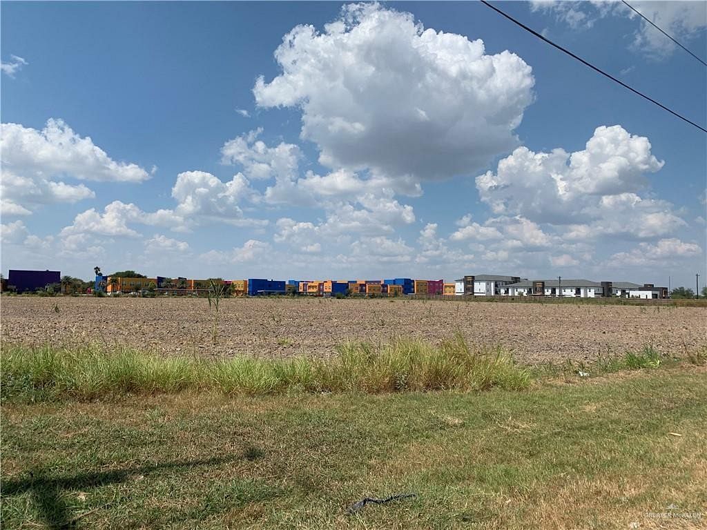 9 Acres of Land for Sale in Edinburg, Texas