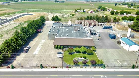 6 Acres of Improved Commercial Land for Sale in Grandview, Washington