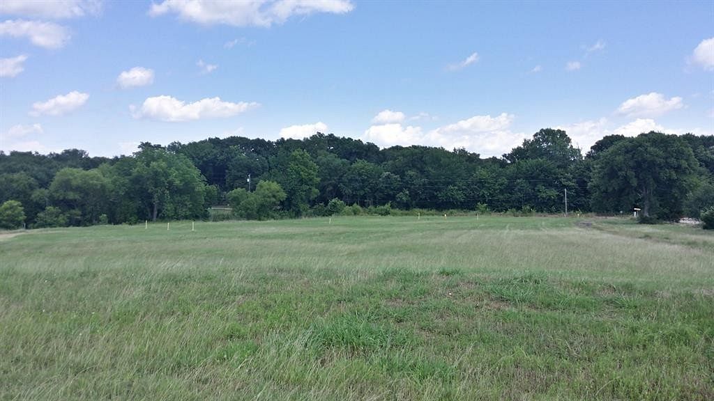 3 Acres of Land for Sale in Streetman, Texas