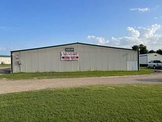 9 Acres of Improved Commercial Land for Sale in Pottsboro, Texas