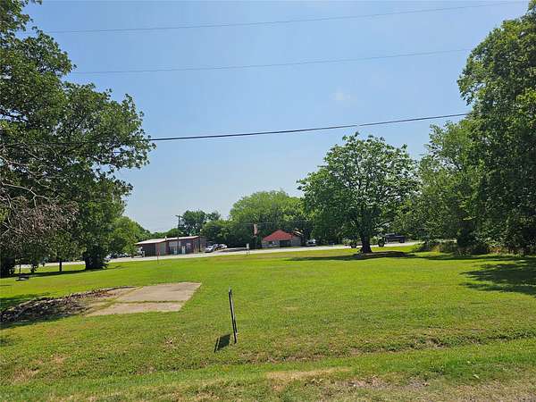0.23 Acres of Commercial Land for Sale in Ennis, Texas