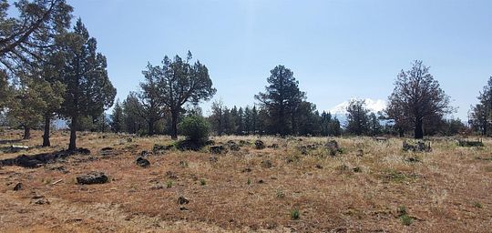 2 Acres of Residential Land for Sale in Montague, California