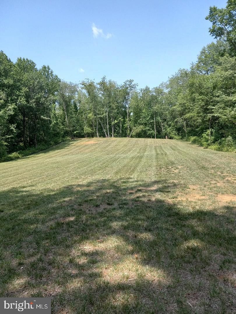 1.4 Acres of Residential Land for Sale in Washington, Virginia