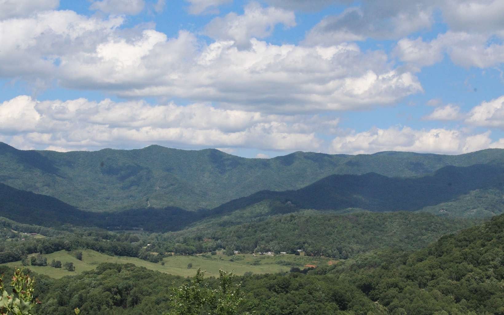 1 Acre of Land for Sale in Hayesville, North Carolina