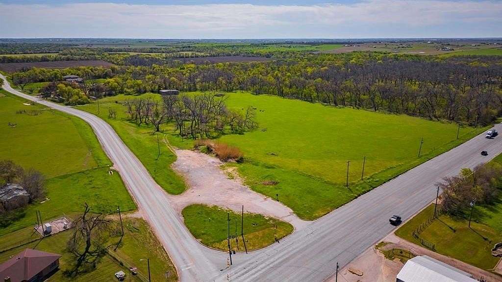 38.14 Acres of Agricultural Land with Home for Sale in Taylor, Texas