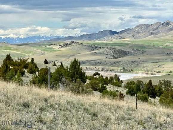 28 Acres of Agricultural Land for Sale in Three Forks, Montana
