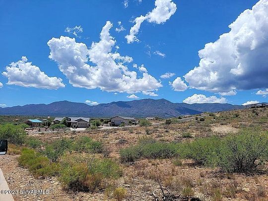 1.6 Acres of Residential Land for Sale in Cottonwood, Arizona