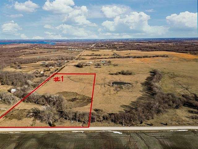 16 Acres of Land for Sale in Paola, Kansas