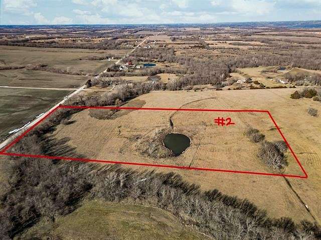 16 Acres of Recreational Land for Sale in Paola, Kansas