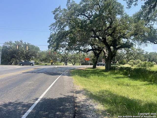 3 Acres of Mixed-Use Land for Sale in Pleasanton, Texas