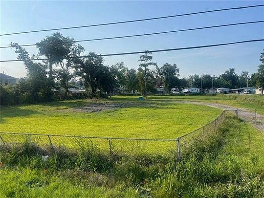 0.25 Acres of Commercial Land for Sale in Paradis, Louisiana
