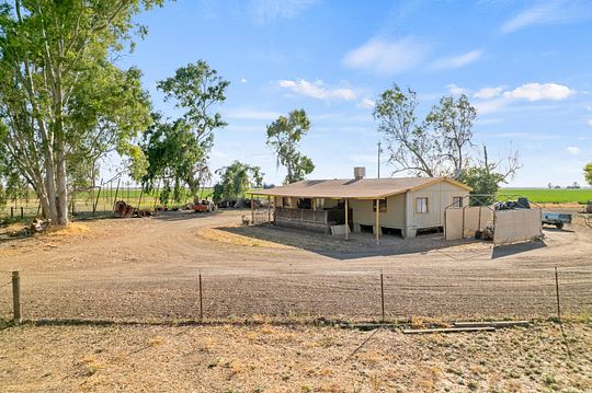 20 Acres of Agricultural Land for Sale in Visalia, California