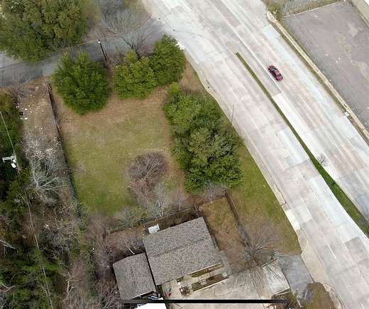 0.58 Acres of Commercial Land for Lease in Dallas, Texas