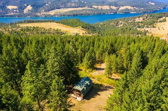 60 Acres of Recreational Land for Sale in Hunters, Washington
